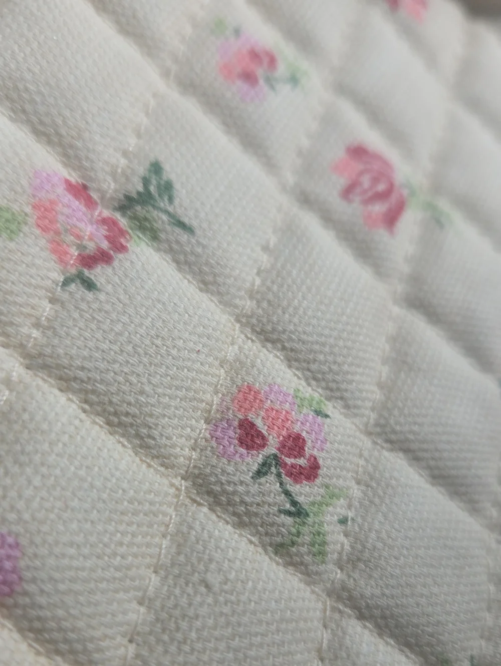 Laura Ashley Crochet Potholders - Set of 2 Cream